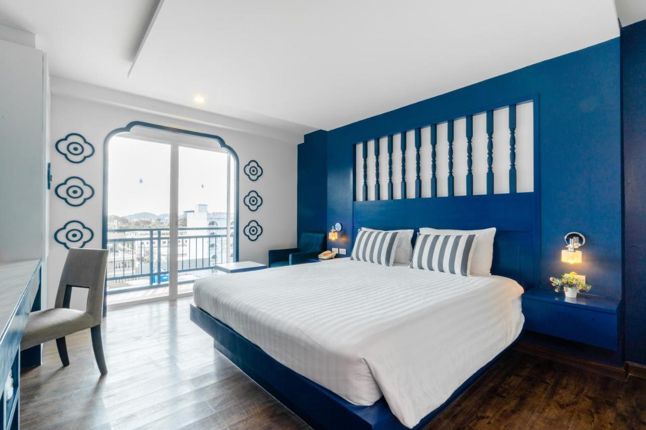Bhukitta Boutique Hotel Phuket Town Bagian luar foto