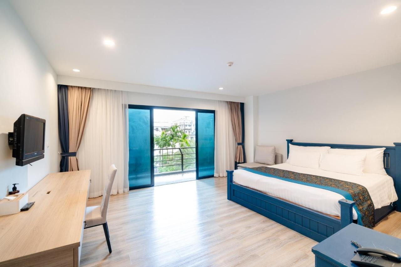 Bhukitta Boutique Hotel Phuket Town Bagian luar foto