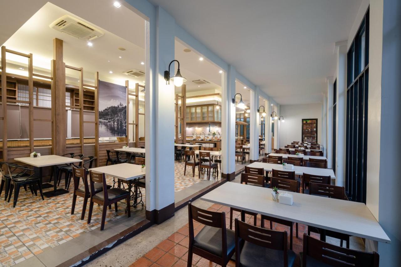 Bhukitta Boutique Hotel Phuket Town Bagian luar foto