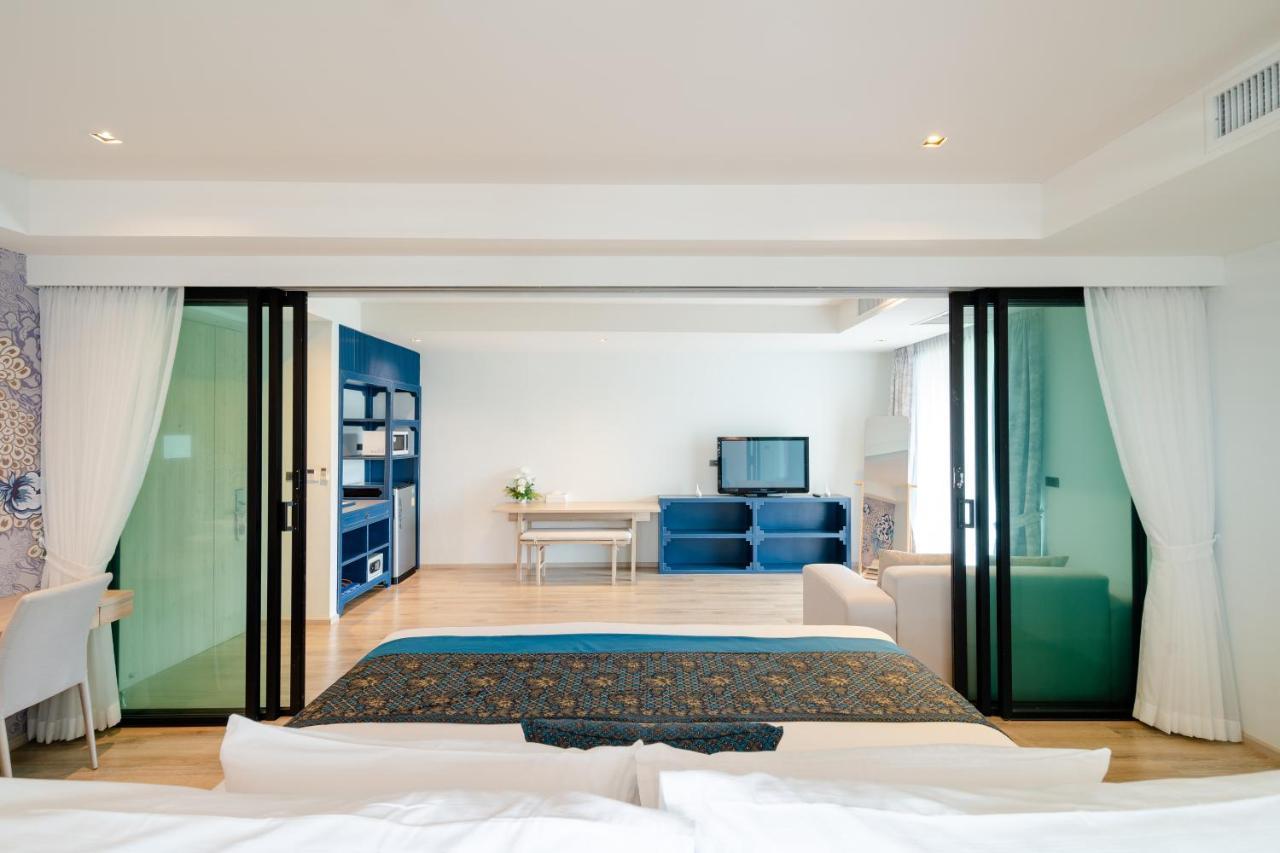 Bhukitta Boutique Hotel Phuket Town Bagian luar foto