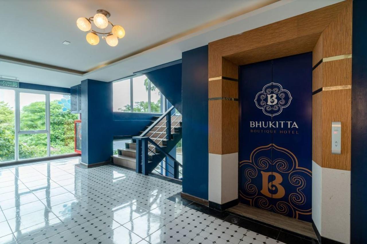 Bhukitta Boutique Hotel Phuket Town Bagian luar foto
