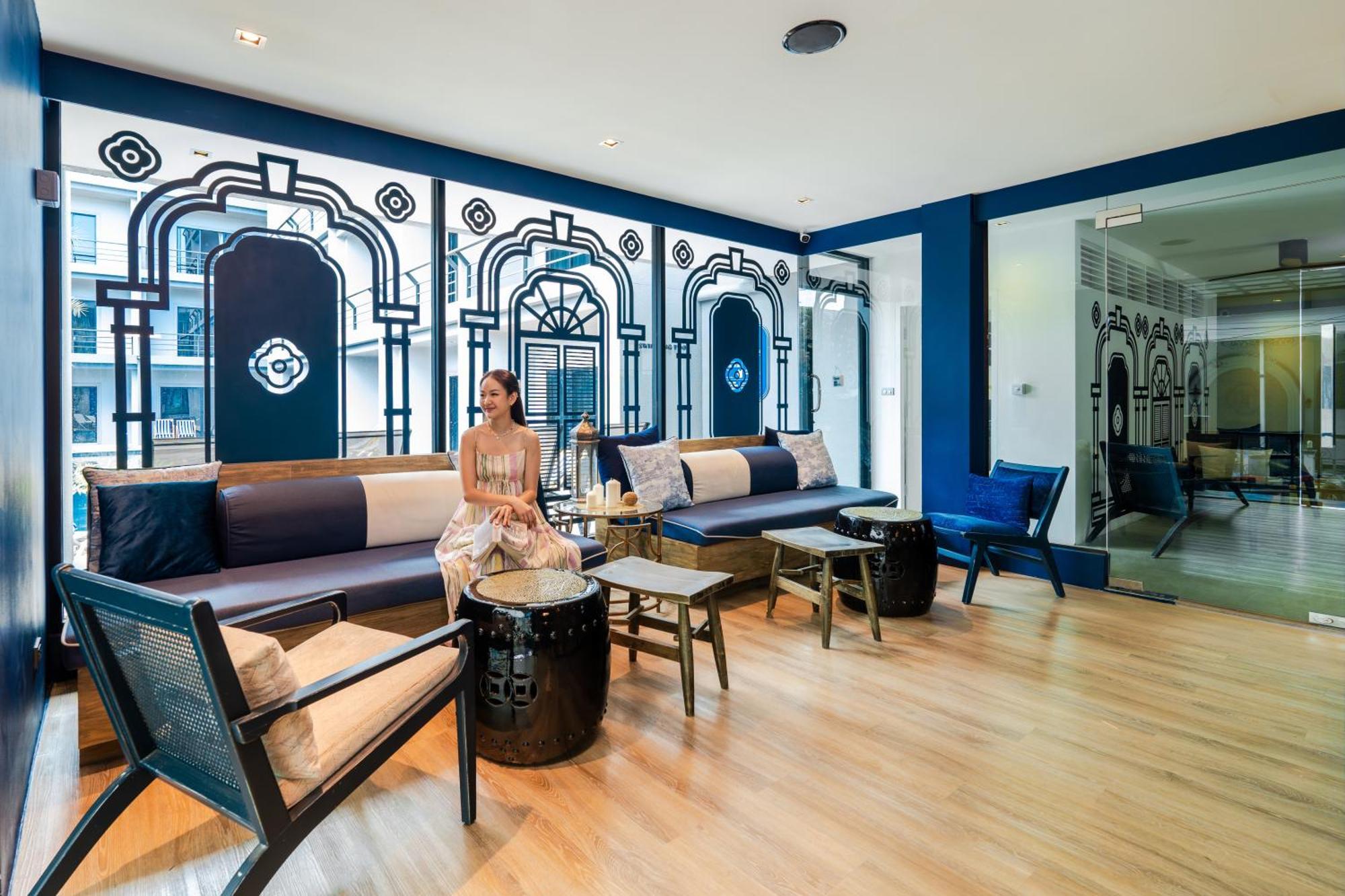 Bhukitta Boutique Hotel Phuket Town Bagian luar foto
