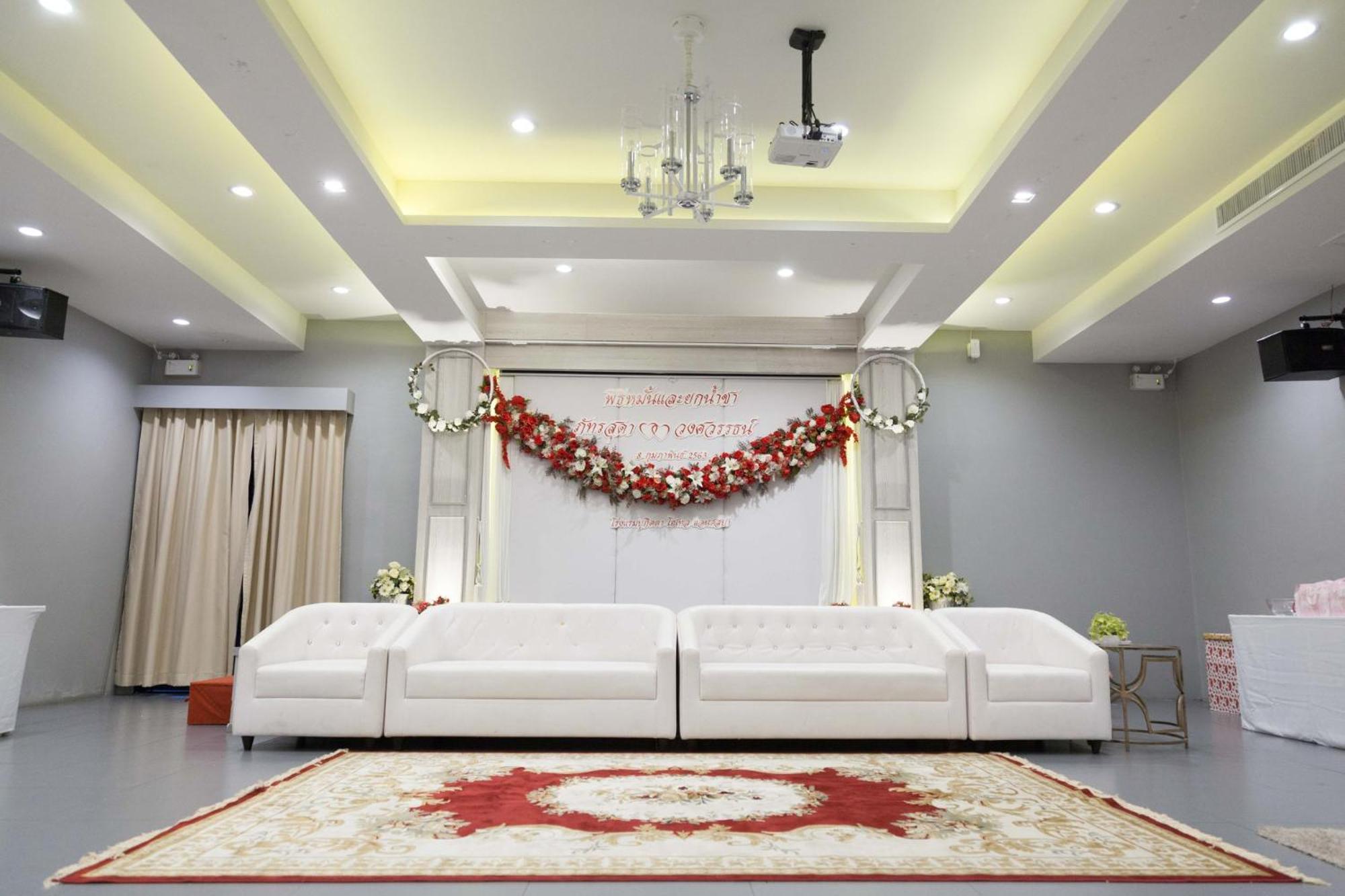Bhukitta Boutique Hotel Phuket Town Bagian luar foto
