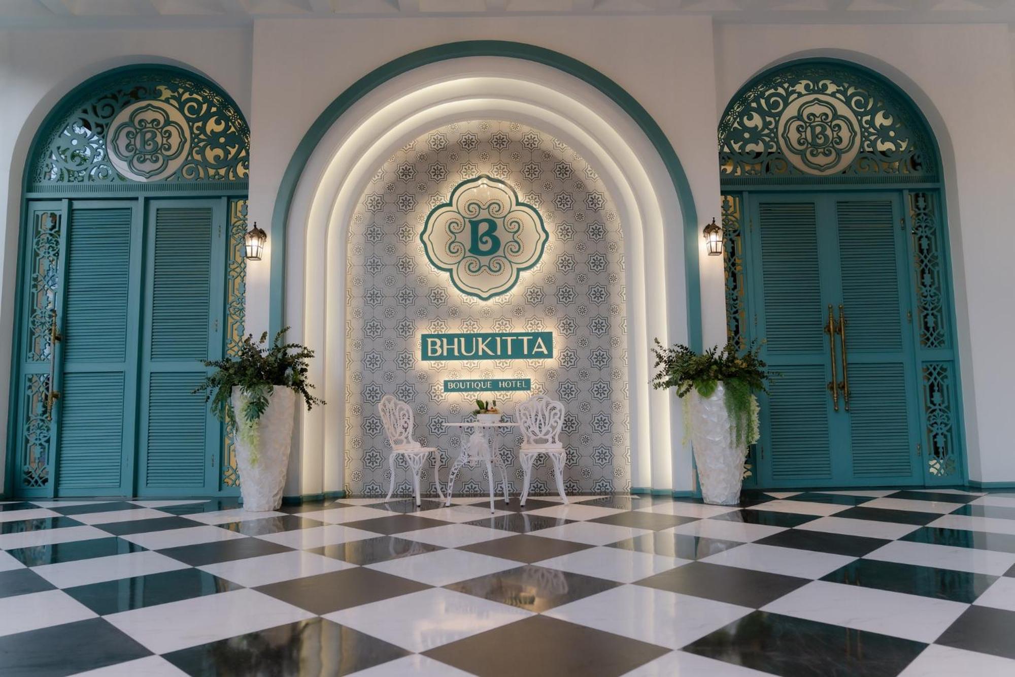Bhukitta Boutique Hotel Phuket Town Bagian luar foto