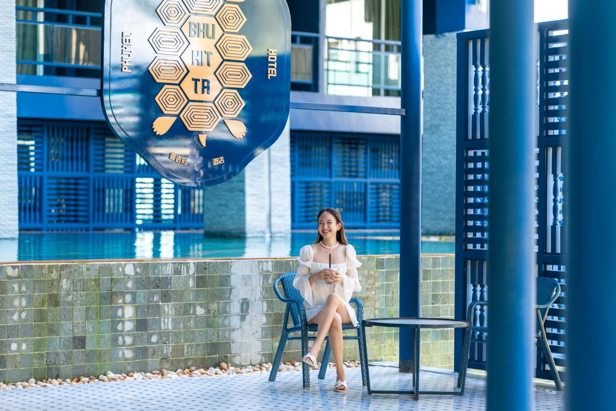 Bhukitta Boutique Hotel Phuket Town Bagian luar foto