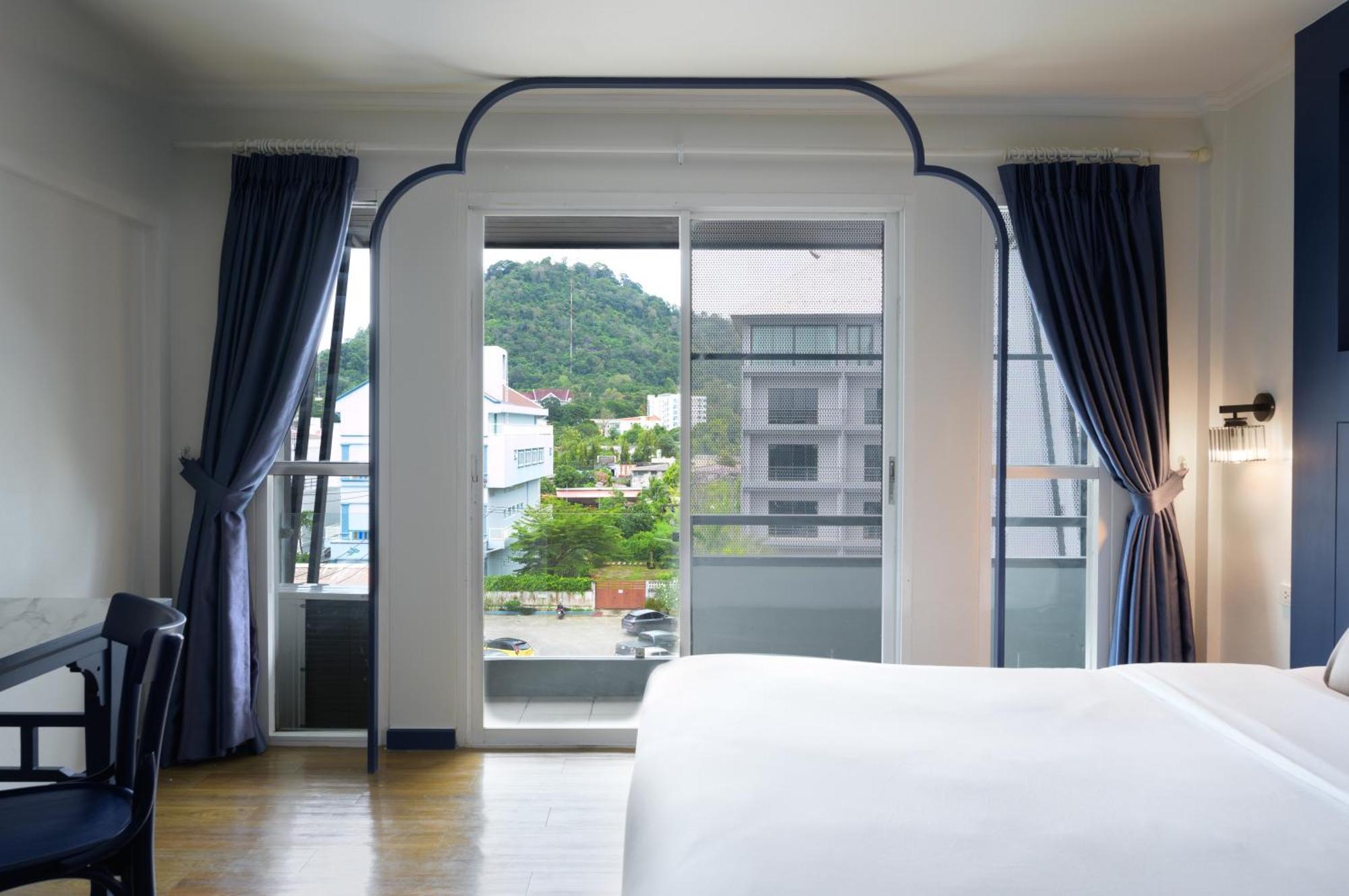 Bhukitta Boutique Hotel Phuket Town Bagian luar foto