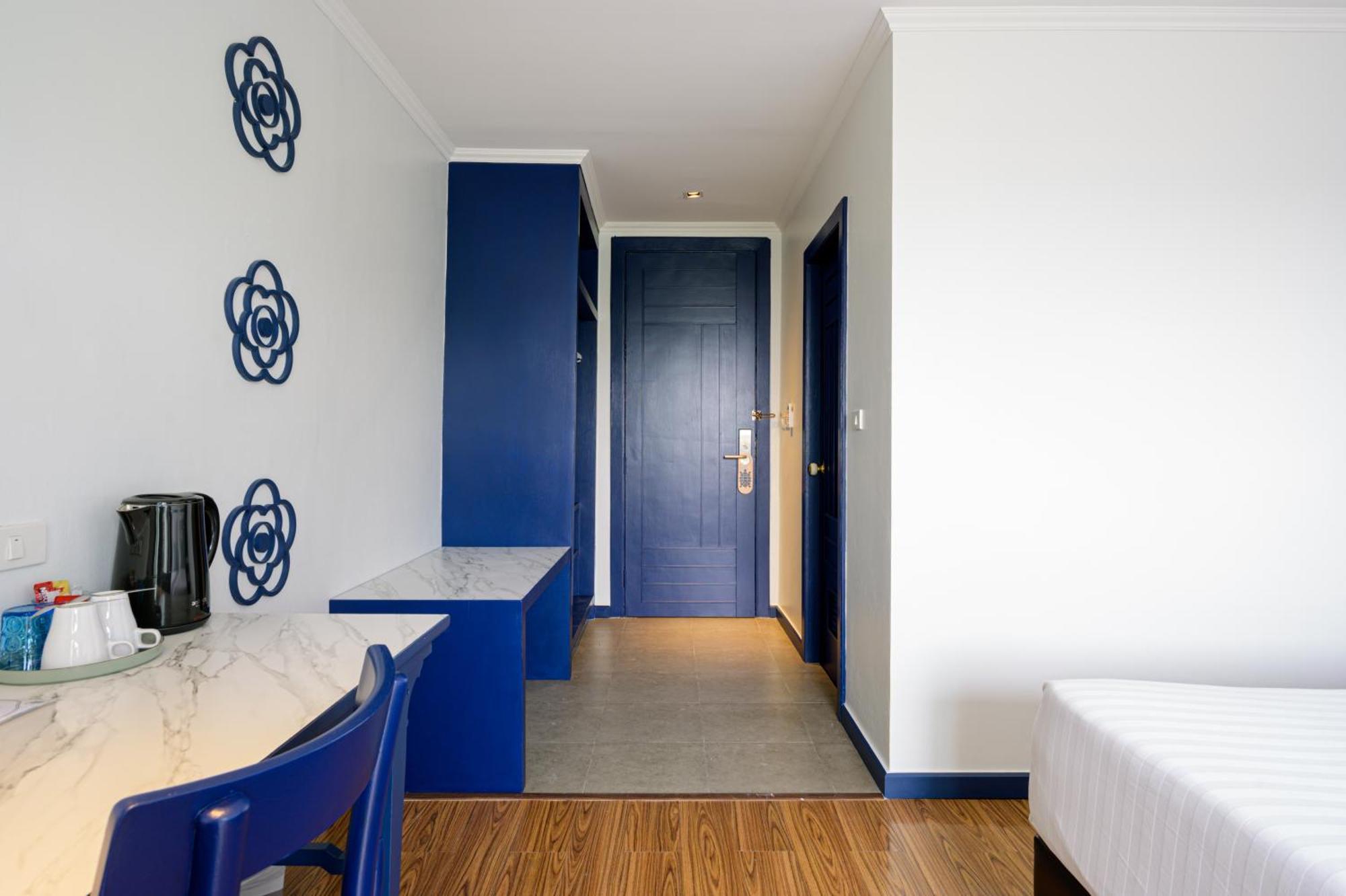 Bhukitta Boutique Hotel Phuket Town Ruang foto